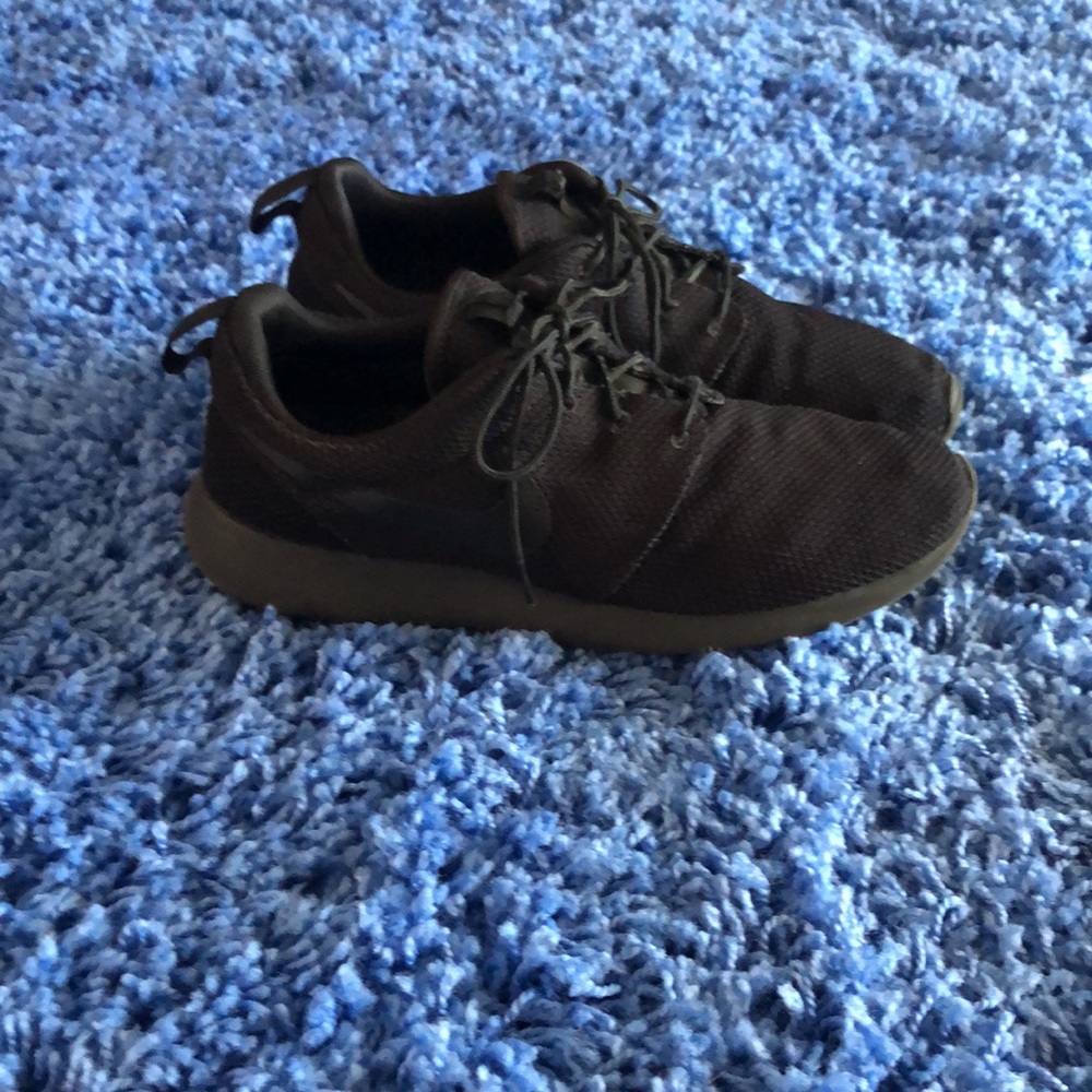 Nike Roshe One Men's Running Shoes - Triple Black - Size 11